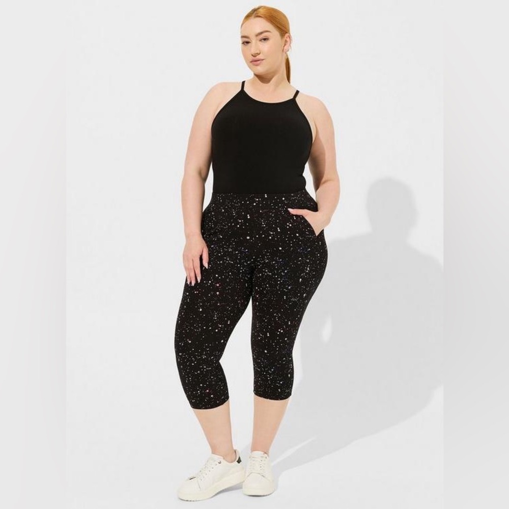 TORRID Brand New 00X (10) Pedal Pusher Pocket Legging